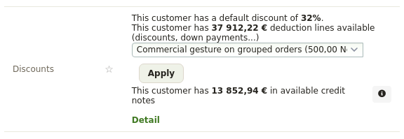 Customer invoicing software: pick the available discount and click Apply