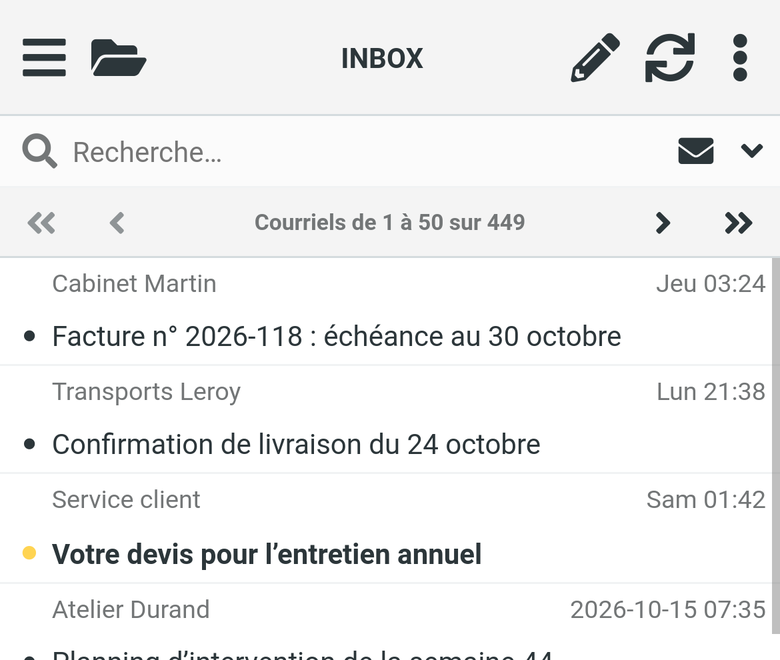Webmail Roundcube sur t&eacute;l&eacute;phone : crayon de r&eacute;daction et navigation entre les pages en haut de la liste